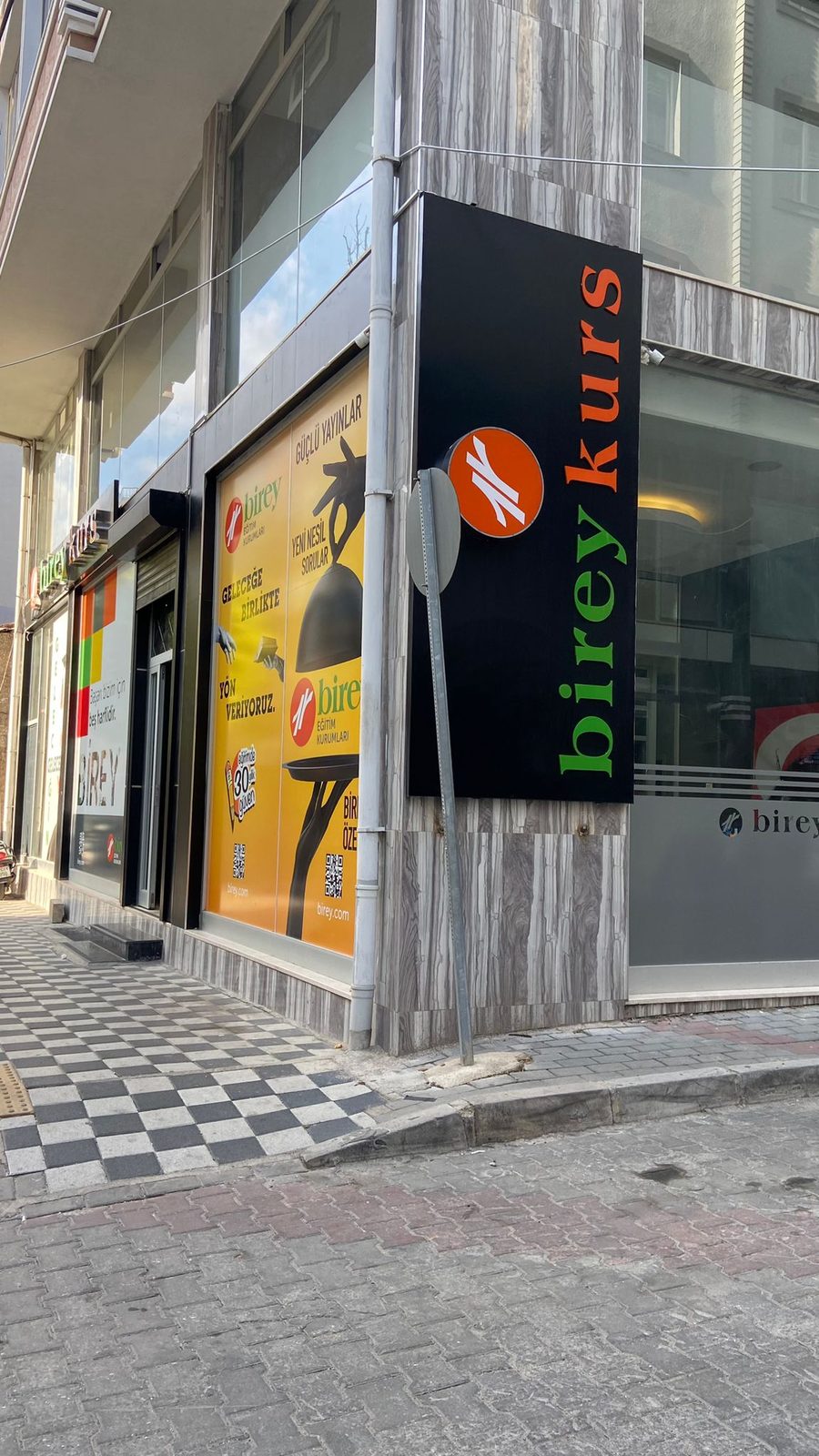 Kırklareli Merkez Birey Kişisel Gelişim Kursu kampüsü